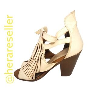 Unknown Brand Brown and Tan Chunky Fringe Sandals